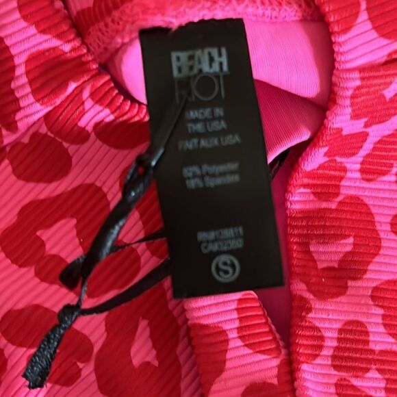 Beach Riot Women’s Pink with Red Animal Print Ribbed High Waisted Leggings - Picture 7 of 8